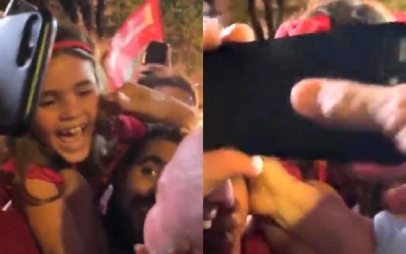 Vídeo que mostra suposto furto de celular durante comício de Lula é FALSO; veja Vídeo que mostra suposto furto de celular durante comício de Lula é FALSO; veja