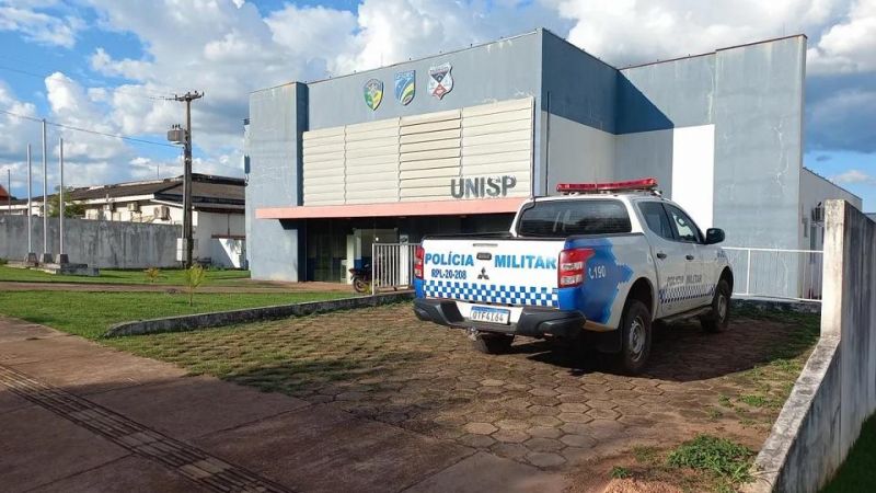 Dupla tenta fugir de abordagem, mas acaba presa pela PM com mais de 2kg de droga em Nova Estrela Dupla tenta fugir de abordagem, mas acaba presa pela PM com mais de 2kg de droga em Nova Estrela