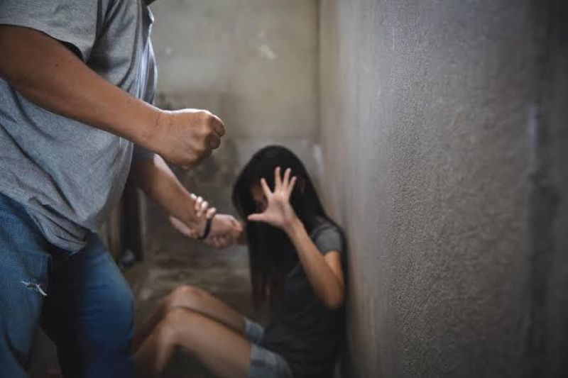 Policial penal é preso acusado de agredir a esposa Policial penal é preso acusado de agredir a esposa