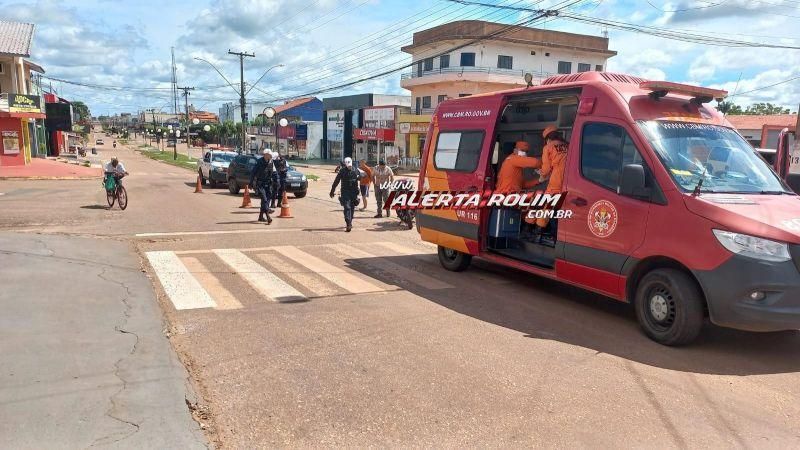 Colisão entre carro e moto deixa uma pessoa ferida neste domingo em Rolim de Moura Colisão entre carro e moto deixa uma pessoa ferida neste domingo em Rolim de Moura
