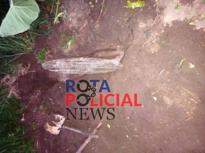 Mulher é degolada e enterrada em cova rasa nos fundos de residência em RO; Ex-marido é preso suspeito do crime Mulher é degolada e enterrada em cova rasa nos fundos de residência em RO; Ex-marido é preso suspeito do crime