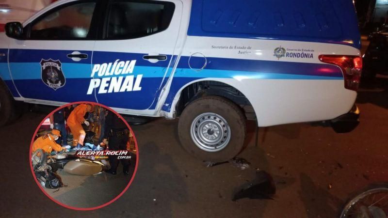 Motociclista sofre fratura na perna após colidir com carro da Polícia Penal em Rolim de Moura Motociclista sofre fratura na perna após colidir com carro da Polícia Penal em Rolim de Moura