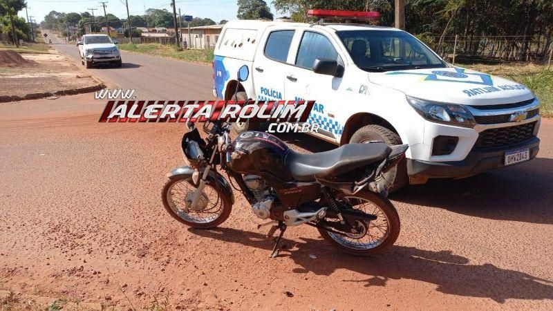Caminhonete bate na traseira de motocicleta em Rolim de Moura Caminhonete bate na traseira de motocicleta em Rolim de Moura