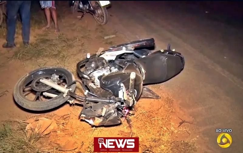 Cinco pessoas ficam feridas em acidente envolvendo motocicletas e um carro, na Rodovia do Café, em Cacoal Cinco pessoas ficam feridas em acidente envolvendo motocicletas e um carro, na Rodovia do Café, em Cacoal