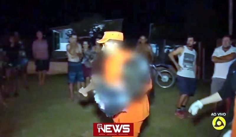 Cinco pessoas ficam feridas em acidente envolvendo motocicletas e um carro, na Rodovia do Café, em Cacoal Cinco pessoas ficam feridas em acidente envolvendo motocicletas e um carro, na Rodovia do Café, em Cacoal