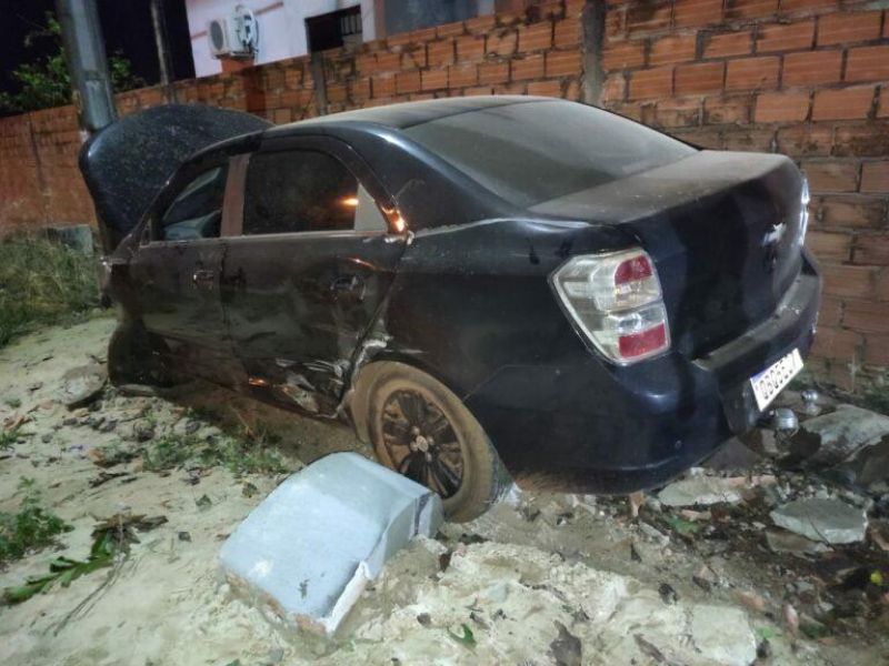 Forte colisão entre carro e moto é registrado em Rolim de Moura Forte colisão entre carro e moto é registrado em Rolim de Moura