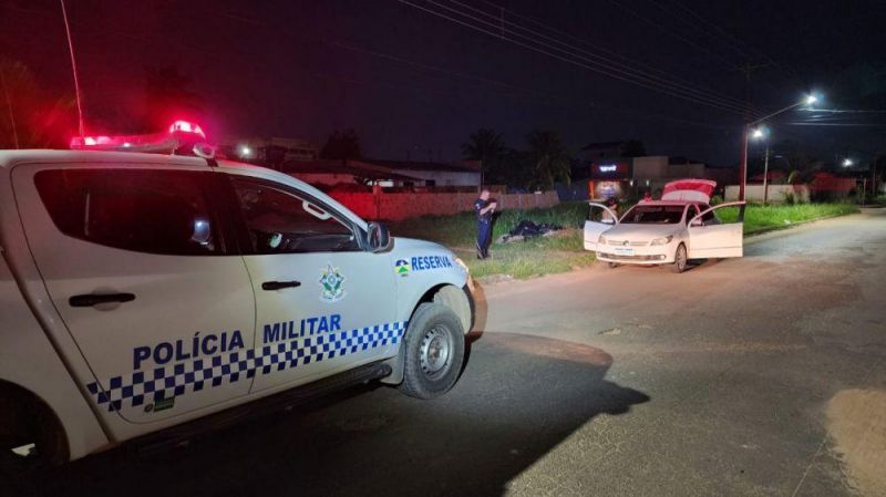 Ji-Paraná: Casal é detido em situação inusitada com arma de fogo durante patrulhamento policial Ji-Paraná: Casal é detido em situação inusitada com arma de fogo durante patrulhamento policial