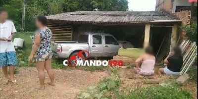 Caminhonete desgovernada invade e destrói residência em Ji-Paraná