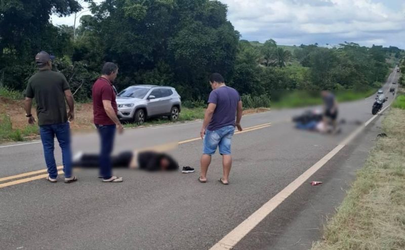 Grave acidente deixa um morto e dois feridos na BR-435, em RO; vídeo Grave acidente deixa um morto e dois feridos na BR-435, em RO; vídeo