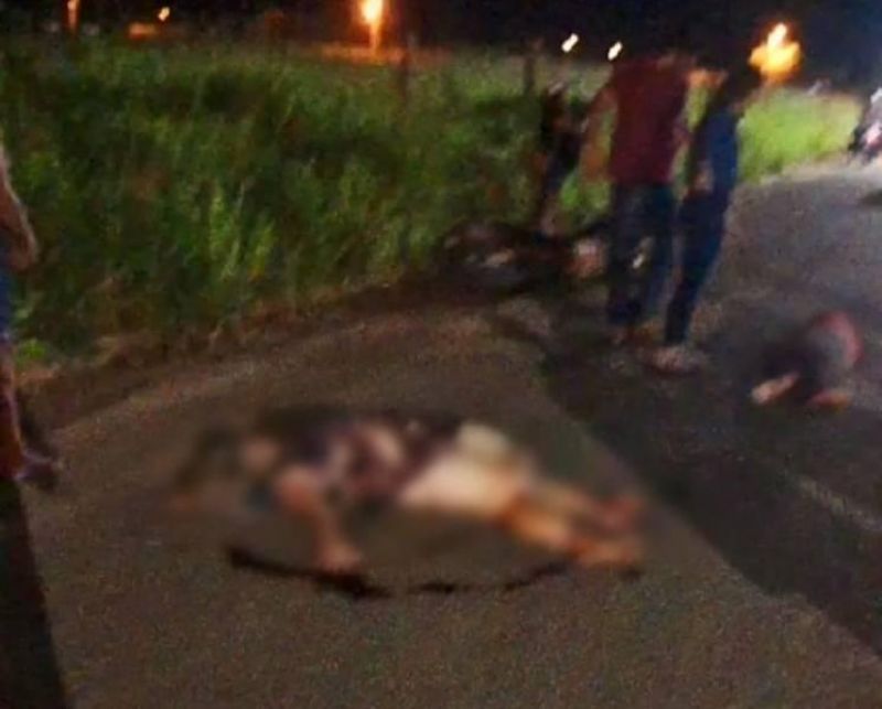 Casal é socorrido em estado grave após colisão com carro em Vilhena; vídeo Casal é socorrido em estado grave após colisão com carro em Vilhena; vídeo