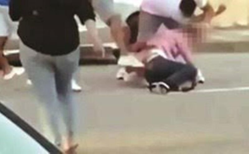 PORTO VELHO: Vendedor de roupas é espancado e roubado por criminosos PORTO VELHO: Vendedor de roupas é espancado e roubado por criminosos