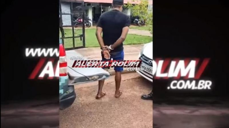 Acusado de tráfico de drogas é preso durante trabalho em conjunto da PM e PC em Rolim de Moura Acusado de tráfico de drogas é preso durante trabalho em conjunto da PM e PC em Rolim de Moura