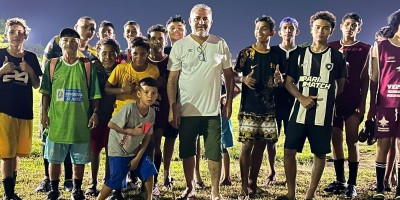 Vereador Everaldo Fogaça prestigia estreia da iluminação de campo de futebol com...