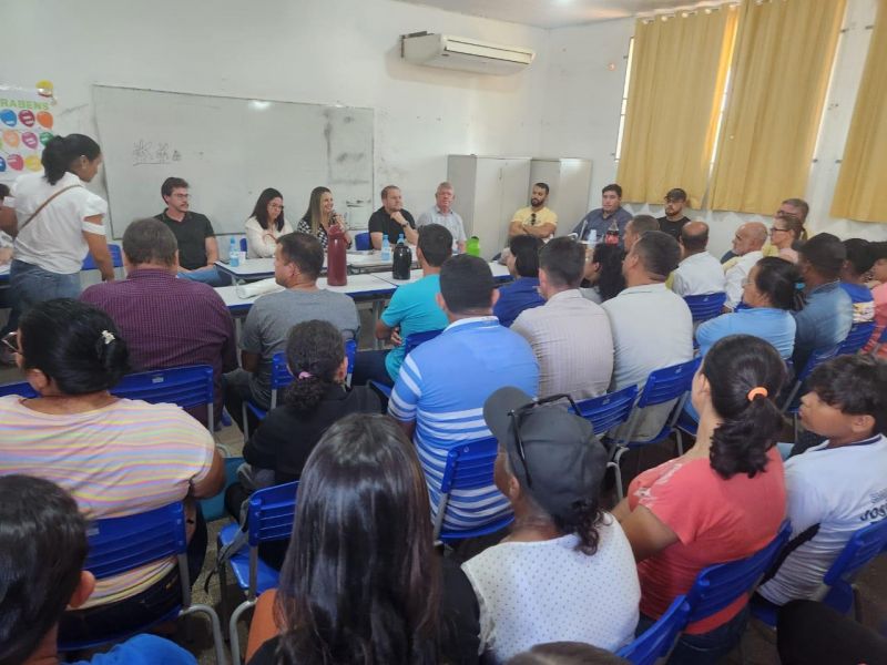 Comunidade escolar do distrito de Nova Estrela é atendida pelo governo de Rondônia Comunidade escolar do distrito de Nova Estrela é atendida pelo governo de Rondônia