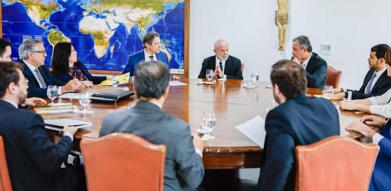 Lula anuncia decreto legislativo para reconhecer calamidade e dar celeridade ao repasse de verbas para Rio Grande do Sul Lula anuncia decreto legislativo para reconhecer calamidade e dar celeridade ao repasse de verbas para Rio Grande do Sul