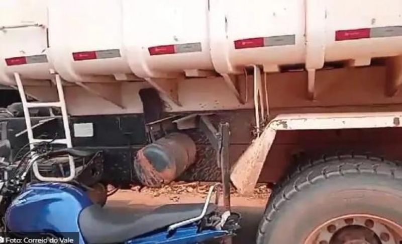 Seringueiras: Motociclista perde a vida em grave acidente com caminhão Seringueiras: Motociclista perde a vida em grave acidente com caminhão
