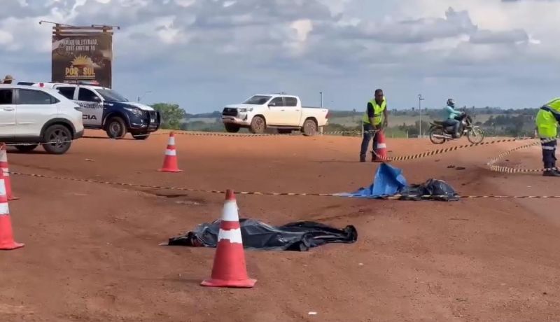 Idoso é atropelado e tem corpo partido ao meio, na BR-364 no MT Idoso é atropelado e tem corpo partido ao meio, na BR-364 no MT