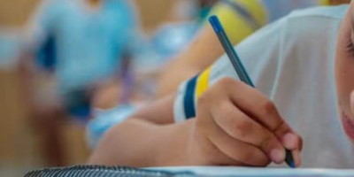 Alunos voltam às aulas nesta segunda em RO sob influência de Lei que proíbe uso de... Alunos voltam às aulas nesta segunda em RO sob influência de Lei que proíbe uso de...