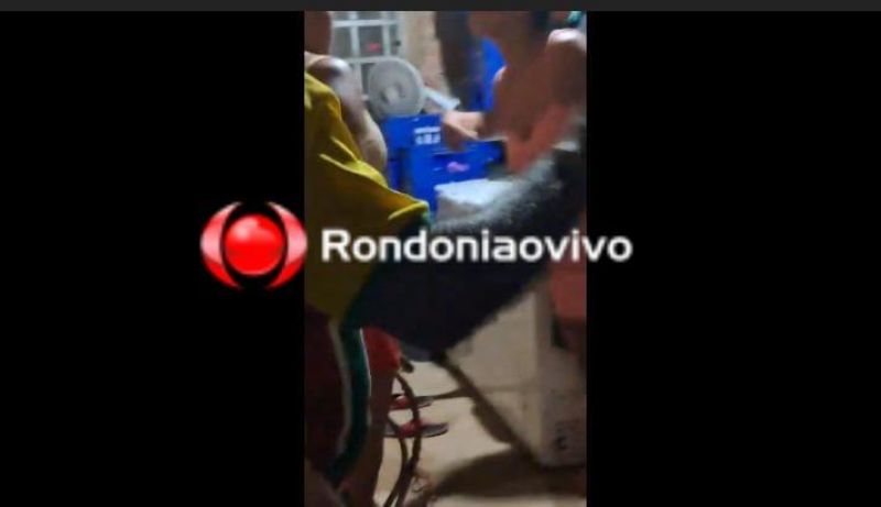 Jovem é atacada pela vizinha em comércio; PM e SAMU são acionados Jovem é atacada pela vizinha em comércio; PM e SAMU são acionados