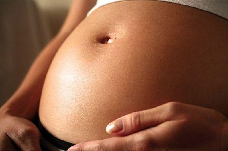 Menina de 12 anos vai a UPA com dores na barriga e descobre gravidez Menina de 12 anos vai a UPA com dores na barriga e descobre gravidez