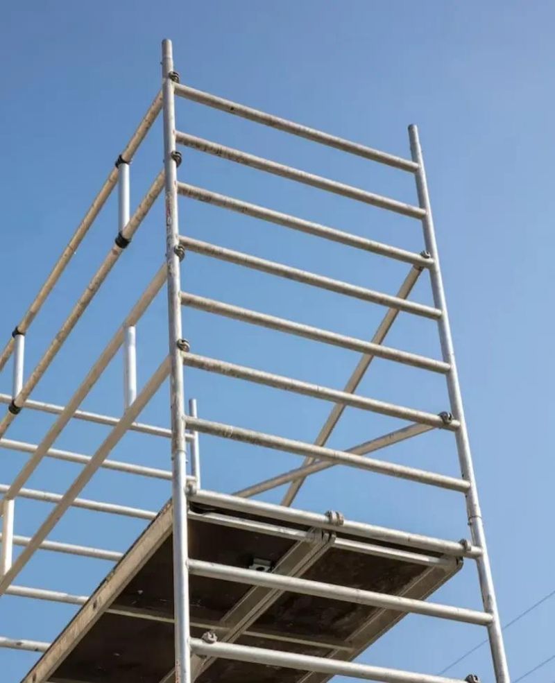 Trabalhador cai de andaime durante instalação de fachada e é socorrido à UPA em Rolim de Moura Trabalhador cai de andaime durante instalação de fachada e é socorrido à UPA em Rolim de Moura