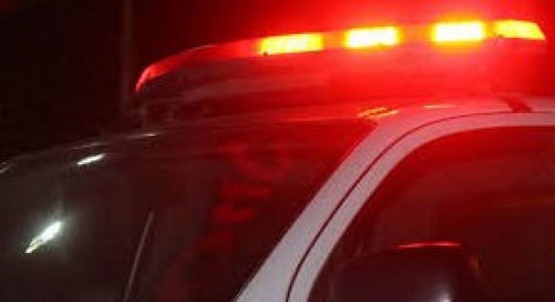 Marido ciumento esfaqueia esposa e ameaça matar com arma de fogo, em Nova Mamoré Marido ciumento esfaqueia esposa e ameaça matar com arma de fogo, em Nova Mamoré