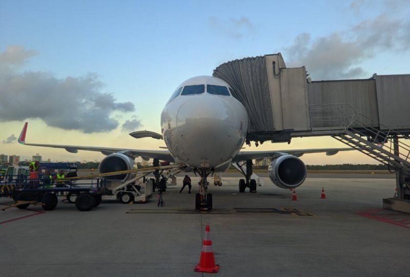 MONOPÓLIO: Agências e passageiros cobram abertura do mercado aéreo MONOPÓLIO: Agências e passageiros cobram abertura do mercado aéreo