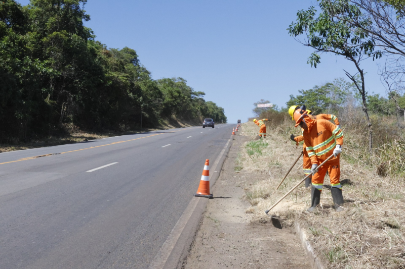 Obras na BR-364 avançam em sete cidades; confira cronograma Obras na BR-364 avançam em sete cidades; confira cronograma