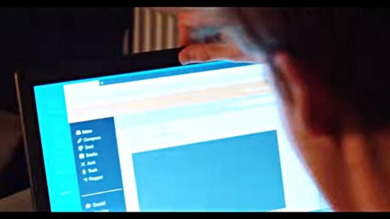 Polícia Civil cumpre mandado na casa de professor acusado de vazar vídeos íntimos para humilhar ex, em Vilhena Polícia Civil cumpre mandado na casa de professor acusado de vazar vídeos íntimos para humilhar ex, em Vilhena