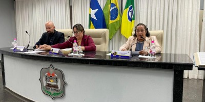 ROLIM DE MOURA: Câmara de vereadores realiza reunião extraordinária para aprovação... ROLIM DE MOURA: Câmara de vereadores realiza reunião extraordinária para aprovação...