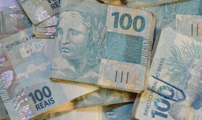 Selic e restrições do INSS já impactam acesso ao crédito, diz BC Selic e restrições do INSS já impactam acesso ao crédito, diz BC