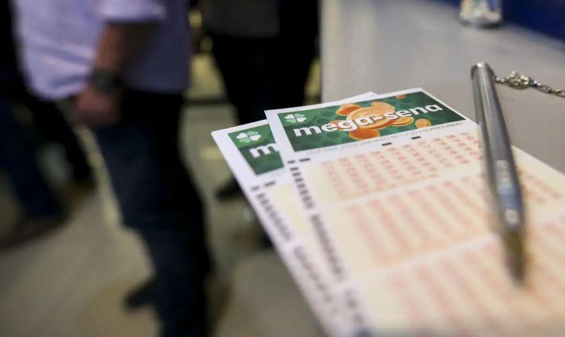 DINHEIRÃO: Mega-Sena não tem ganhador e prêmio acumula em R$ 95 milhões DINHEIRÃO: Mega-Sena não tem ganhador e prêmio acumula em R$ 95 milhões