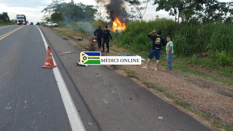 Grave acidente deixa duas vítimas fatais na BR-364, em Presidente Médici Grave acidente deixa duas vítimas fatais na BR-364, em Presidente Médici