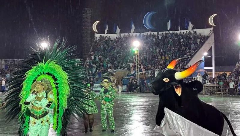 Duelo na Fronteira 2025 é sucesso, mas mudança para novembro causa críticas e chuva interrompe apresentação do Malhadinho Duelo na Fronteira 2025 é sucesso, mas mudança para novembro causa críticas e chuva interrompe apresentação do Malhadinho