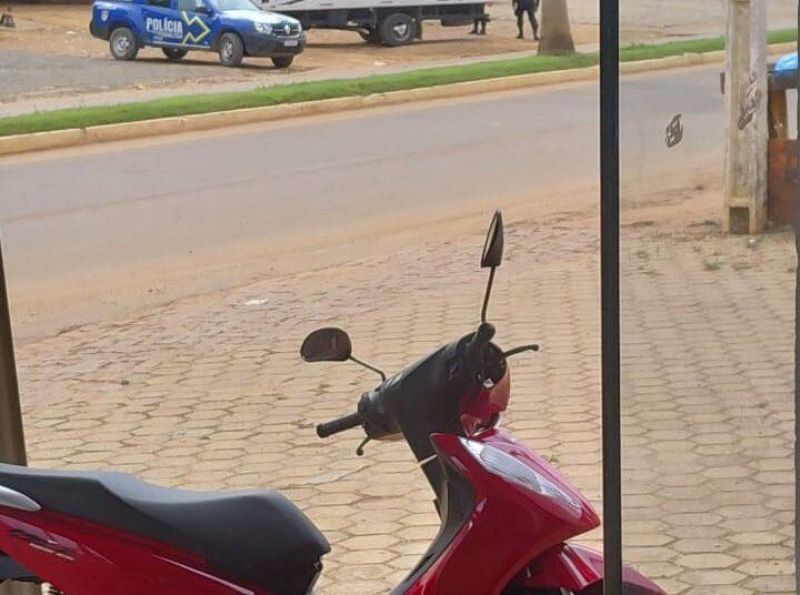 MACHADINHO D’OESTE – Caminhão passa por cima de mecânico durante manutenção MACHADINHO D’OESTE – Caminhão passa por cima de mecânico durante manutenção