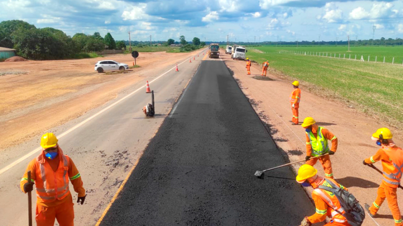 Nova 364 intensifica fresagem e recomposição em trechos críticos da BR-364 Nova 364 intensifica fresagem e recomposição em trechos críticos da BR-364