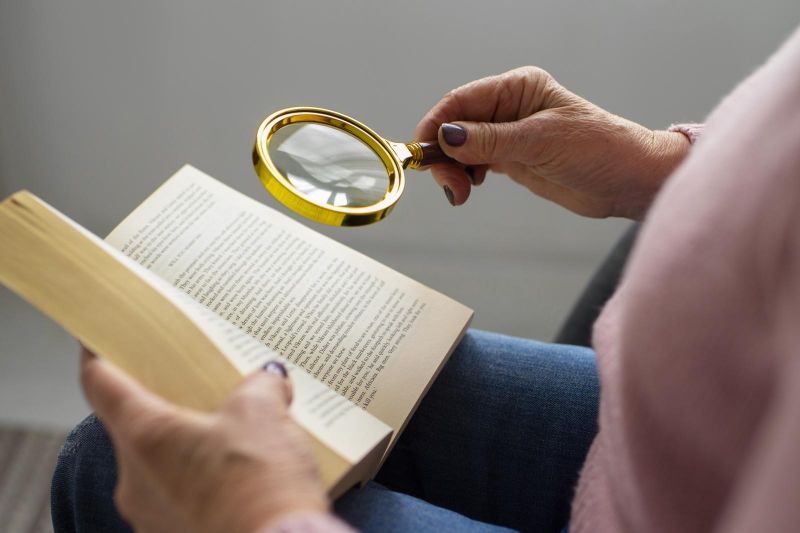 FIM DO JURIDIQUÊS: Lei institui linguagem simples como regra na comunicação em órgãos públicos FIM DO JURIDIQUÊS: Lei institui linguagem simples como regra na comunicação em órgãos públicos