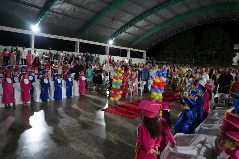 SANTA LUZIA: Secretaria Municipal de Educação promove formatura dos alunos do Pré II SANTA LUZIA: Secretaria Municipal de Educação promove formatura dos alunos do Pré II