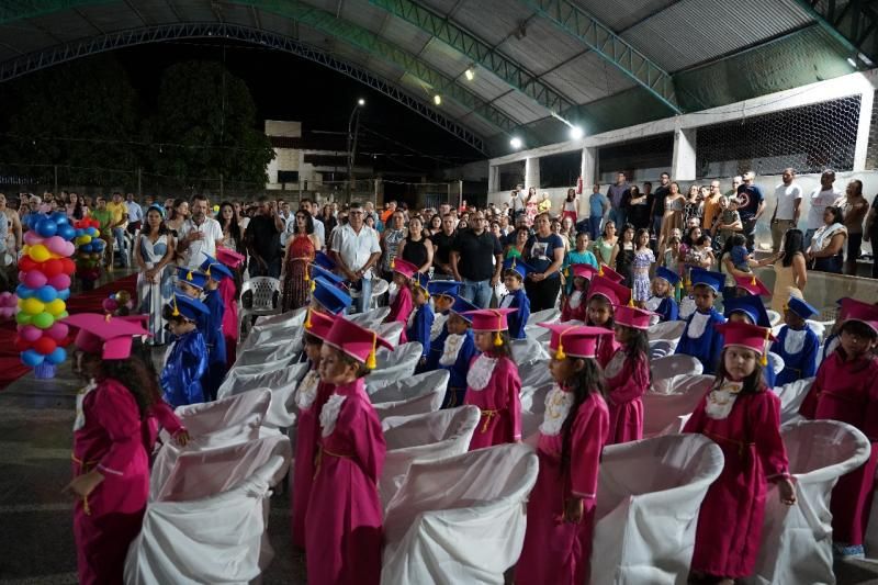 SANTA LUZIA: Secretaria Municipal de Educação promove formatura dos alunos do Pré II SANTA LUZIA: Secretaria Municipal de Educação promove formatura dos alunos do Pré II