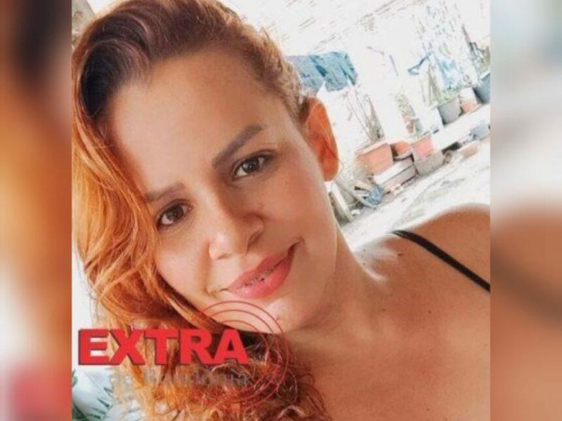 VILHENA: Mulher é assassinada a tiros ao chegar em casa VILHENA: Mulher é assassinada a tiros ao chegar em casa