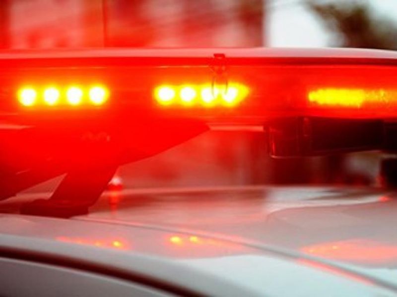 ARRASTÃO: Adolescentes são detidos após furto de vários celulares no Carnaval ARRASTÃO: Adolescentes são detidos após furto de vários celulares no Carnaval