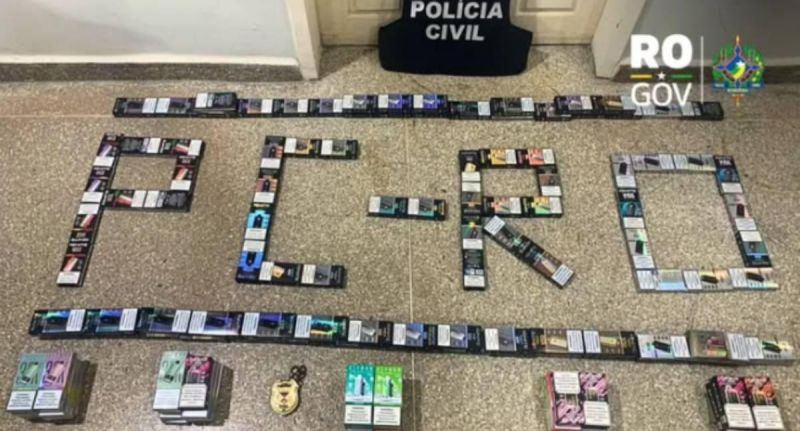 Polícia Civil prende dois por venda de “vapes” a adolescentes em Alvorada d’Oeste Polícia Civil prende dois por venda de “vapes” a adolescentes em Alvorada d’Oeste