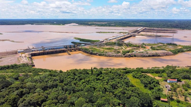 SONHO AFOGADO: Despejo ameaça famílias 15 anos após a construção de usina em Rondônia SONHO AFOGADO: Despejo ameaça famílias 15 anos após a construção de usina em Rondônia