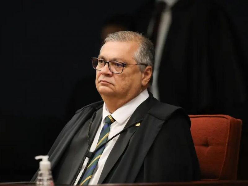 Dino abre apuração sobre emendas para produtora do filme de Bolsonaro Dino abre apuração sobre emendas para produtora do filme de Bolsonaro