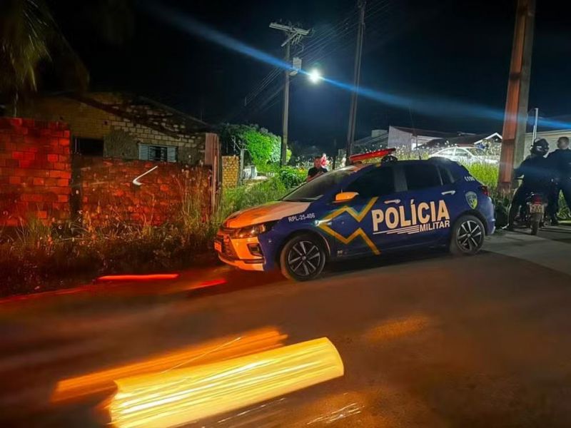 Mulher é encontrada morta com lesões no pescoço em Jaru, RO Mulher é encontrada morta com lesões no pescoço em Jaru, RO