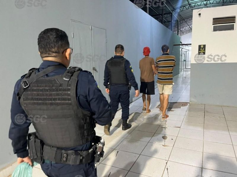 Foragido por incendiar ônibus escolares é preso por tráfico após perseguição policial em Porto Velho Foragido por incendiar ônibus escolares é preso por tráfico após perseguição policial em Porto Velho