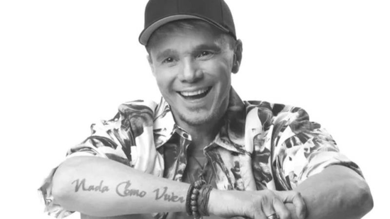 Morre cantor Netinho, grande nome de axé, aos 60 anos Morre cantor Netinho, grande nome de axé, aos 60 anos
