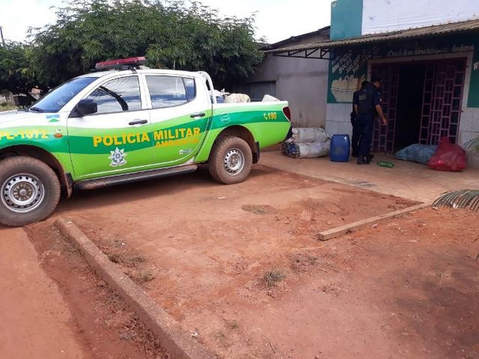 Mais de 2 mil litros de gasolina boliviana contrabandeada são apreendidos em RO Mais de 2 mil litros de gasolina boliviana contrabandeada são apreendidos em RO