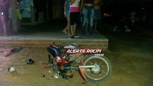 Rolim de Moura - Carro e moto colidem na Rua Ana Neri e uma pessoa fica ferida