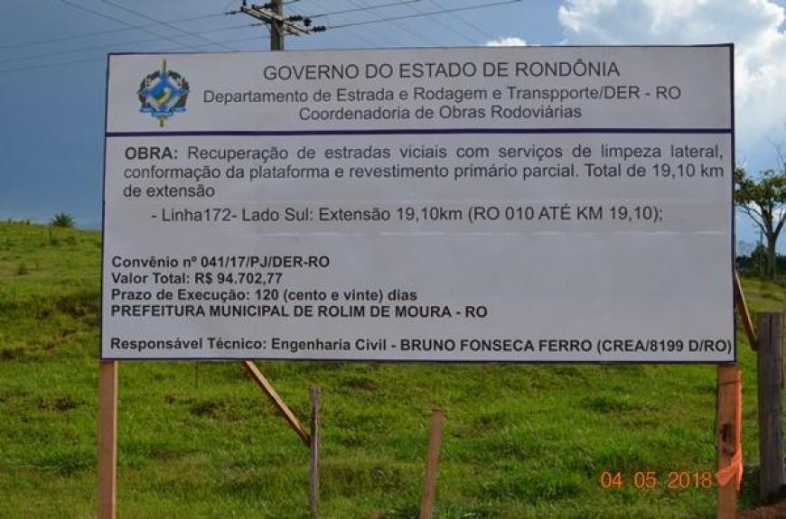 Prefeitura de Rolim de Moura realiza trabalhos de patrolamento, limpeza lateral e cascalhamento na linha 172 sul